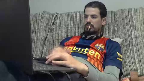 Snapshot of longnight5 chatting on February 15, 2025, 7:38 am Alejandro Rulitos Twitter longnight55 Intagram 5longnight5 online show from February 15, 2025, 7:38 am