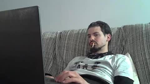 Snapshot of longnight5 chatting on February 18, 2025, 4:16 pm Alejandro Rulitos Twitter longnight55 Intagram 5longnight5 online show from February 18, 2025, 4:16 pm