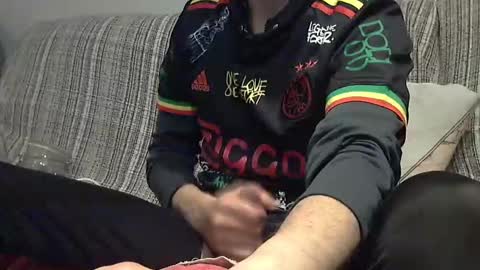 Snapshot of longnight5 chatting on February 22, 2025, 5:46 pm Alejandro Rulitos Twitter longnight55 Intagram 5longnight5 online show from February 22, 2025, 5:46 pm