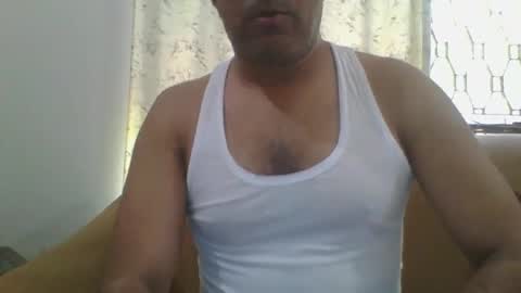Snapshot of longthick1985 chatting on April 12, 2026, 6:29 am Lleida-man online show from April 12, 2026, 6:29 am