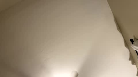 Snapshot of longwood2323 chatting on February 8, 2025, 12:28 pm Longwood2323 online show from February 8, 2025, 12:28 pm