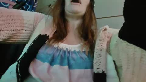 Snapshot of lononcashmere69 chatting on March 4, 2025, 11:32 pm Londoncashmere69 online show from March 4, 2025, 11:32 pm