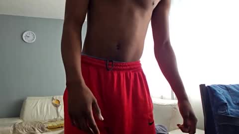 Snapshot of looch2023 chatting on February 27, 2025, 9:43 am SweetCandy online show from February 27, 2025, 9:43 am