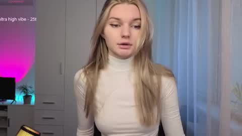 Luna online show from March 9, 2026, 5:44 am