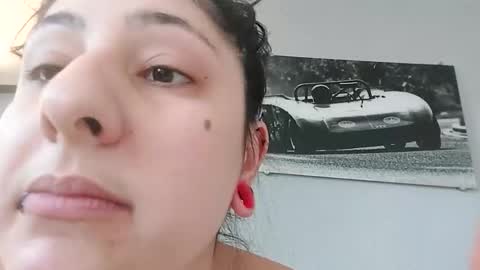 Snapshot of loolaunshaved chatting on February 17, 2026, 8:11 am loolaunshaved online show from February 17, 2026, 8:11 am