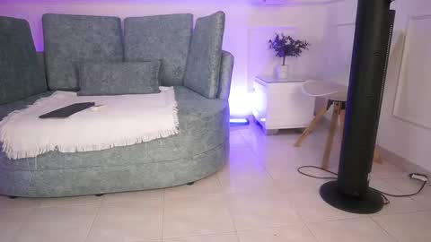 Snapshot of loonanyx chatting on October 14, 2025, 11:33 am Loona Nyx online show from October 14, 2025, 11:33 am