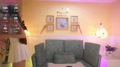 Snapshot of loonanyx chatting on October 25, 2025, 11:40 am Loona Nyx online show from October 25, 2025, 11:40 am