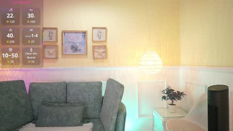 Snapshot of loonanyx chatting on November 3, 2025, 11:33 am Loona Nyx online show from November 3, 2025, 11:33 am