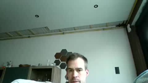 loonelyy online show from May 31, 2026, 6:53 pm