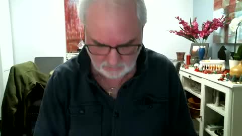 loop102 online show from December 30, 2024, 2:20 am