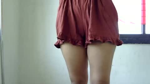 Snapshot of loraa_baby chatting on July 15, 2026, 3:23 am Loraa online show from July 15, 2026, 3:23 am