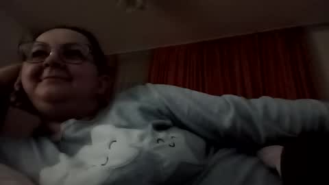 Snapshot of loraflame chatting on December 3, 2024, 8:17 pm Lora online show from December 3, 2024, 8:17 pm