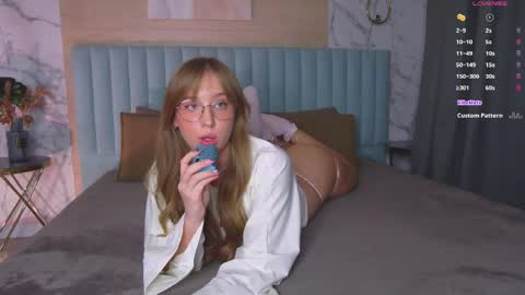Loraine online show from April 26, 2026, 2:59 pm