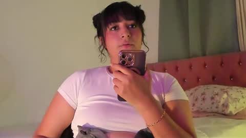 Snapshot of lore_rey chatting on December 17, 2025, 2:50 am lore_rey online show from December 17, 2025, 2:50 am