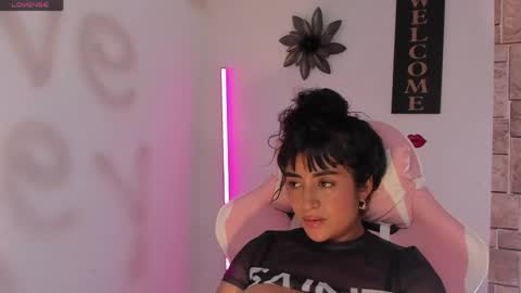 lore_rey online show from May 21, 2026, 2:07 am