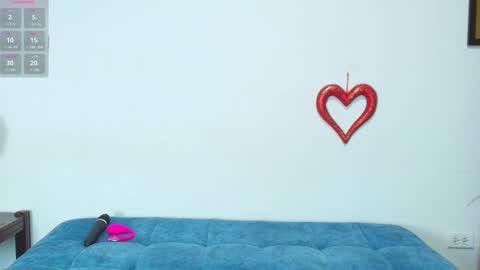 Snapshot of loreen_grey chatting on February 19, 2026, 8:16 pm Loren Grey online show from February 19, 2026, 8:16 pm