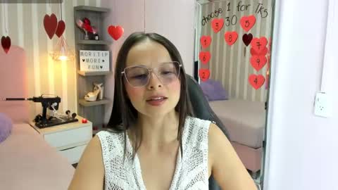 lorelaigiven online show from February 14, 2025, 12:25 pm