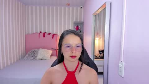 lorelaigiven online show from November 5, 2025, 12:27 pm