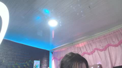 Snapshot of loren_44tits chatting on February 4, 2025, 8:59 pm Loren online show from February 4, 2025, 8:59 pm