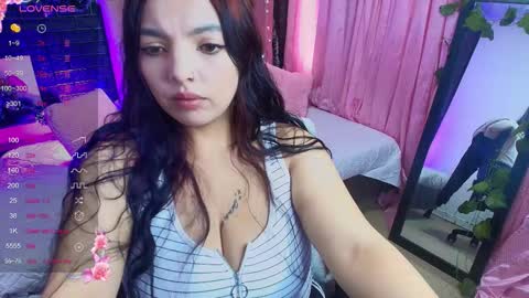 Loren online show from December 2, 2025, 9:21 pm