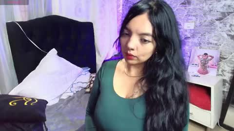 Snapshot of loren_44tits chatting on March 14, 2026, 2:44 pm Loren online show from March 14, 2026, 2:44 pm