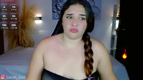 Snapshot of loren_leee chatting on March 8, 2025, 9:29 pm Loren online show from March 8, 2025, 9:29 pm