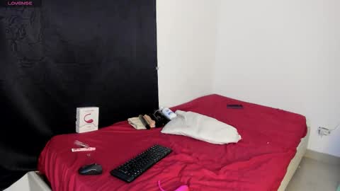 Snapshot of lorena_hawkins chatting on February 27, 2026, 6:57 am Lorena online show from February 27, 2026, 6:57 am