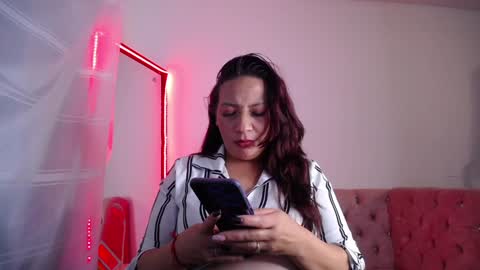 Snapshot of lorenalover24 chatting on February 4, 2025, 1:23 am Lorena online show from February 4, 2025, 1:23 am