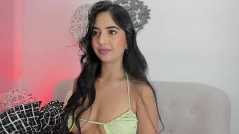 Snapshot of lorens_martin chatting on January 8, 2025, 11:30 pm L O R E N online show from January 8, 2025, 11:30 pm