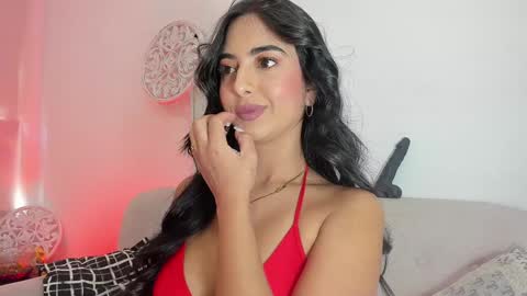 Snapshot of lorens_martin chatting on January 22, 2025, 5:49 pm L O R E N online show from January 22, 2025, 5:49 pm