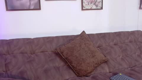 Snapshot of loretahorny chatting on December 20, 2025, 2:13 pm loretahorny online show from December 20, 2025, 2:13 pm