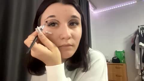 Kate online show from September 26, 2025, 3:16 pm