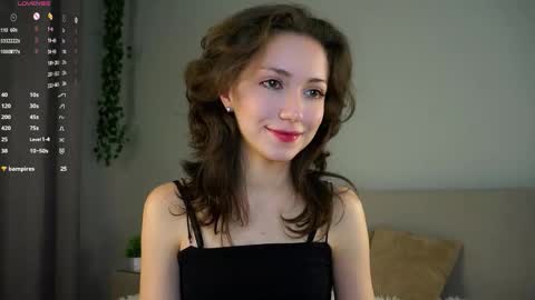 Naomi online show from November 21, 2025, 9:13 pm