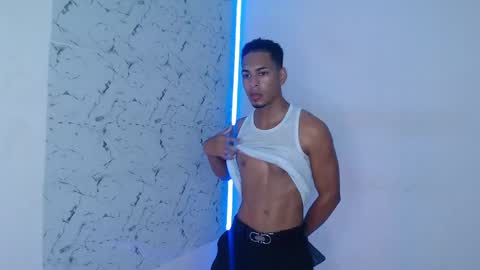 Lorian Vikel  online show from September 12, 2025, 10:10 pm