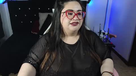 loriscohen3 online show from January 21, 2025, 8:43 pm