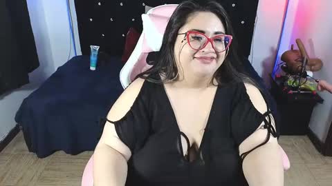 loriscohen3 online show from February 27, 2025, 9:43 am