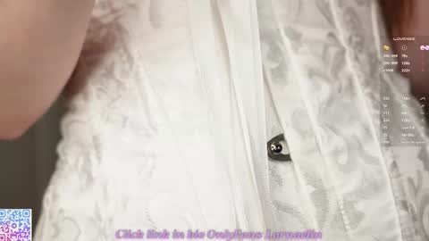 Snapshot of lornaelin chatting on October 30, 2025, 5:57 pm Dia 700-1630Rose 1900-430UTC1 online show from October 30, 2025, 5:57 pm