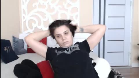 LorraGrey online show from February 4, 2025, 11:49 am