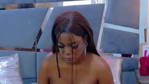 lorraine_johnson online show from April 7, 2026, 6:08 pm