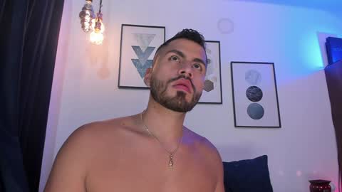 Snapshot of los_juanes chatting on January 2, 2025, 8:35 pm JUAN  JUAN online show from January 2, 2025, 8:35 pm