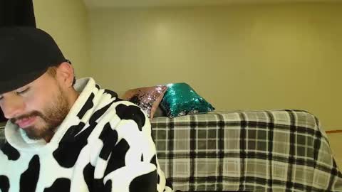 Snapshot of los_juanes chatting on October 9, 2025, 11:14 pm JUAN  JUAN online show from October 9, 2025, 11:14 pm