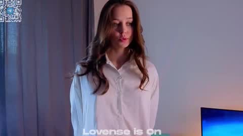 Snapshot of lost_mymind chatting on November 17, 2025, 1:33 am Jess online show from November 17, 2025, 1:33 am