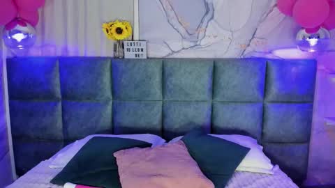 Snapshot of lotti_carter chatting on September 25, 2025, 11:36 am Lotti online show from September 25, 2025, 11:36 am