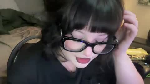 Snapshot of lottiepoppie chatting on December 20, 2024, 3:25 am Lottiepoppie online show from December 20, 2024, 3:25 am