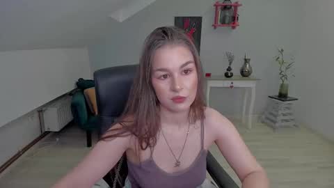 Snapshot of louannahart chatting on February 3, 2026, 5:27 am louannahart online show from February 3, 2026, 5:27 am