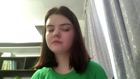 Snapshot of loudeguise chatting on May 8, 2026, 10:42 am Esma online show from May 8, 2026, 10:42 am