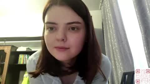 Snapshot of loudeguise chatting on May 11, 2026, 8:42 am Esma online show from May 11, 2026, 8:42 am