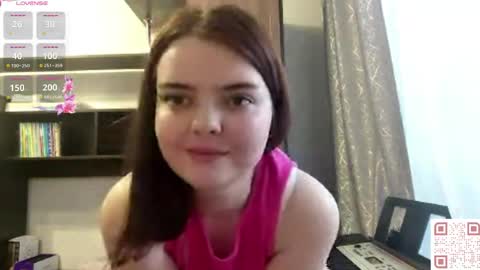 Snapshot of loudeguise chatting on May 24, 2026, 8:19 am Esma online show from May 24, 2026, 8:19 am