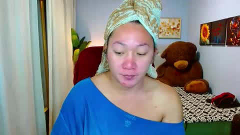 Snapshot of louie_sexy chatting on February 12, 2026, 8:53 am Cathy online show from February 12, 2026, 8:53 am