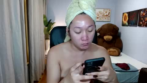 Snapshot of louie_sexy chatting on February 17, 2026, 10:45 am Cathy online show from February 17, 2026, 10:45 am